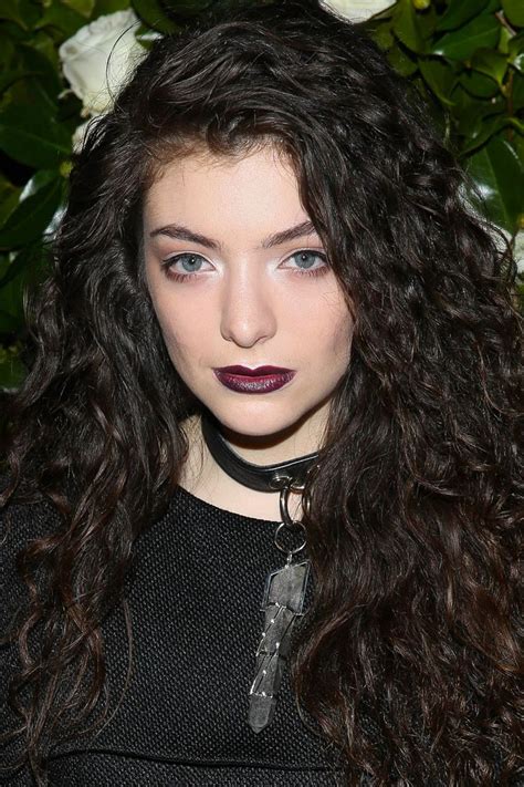 'i'm not a climate activist. An Ode to Lorde's Untouchable Lipstick Game - Lorde's ...