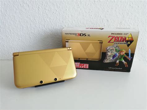 Nintendo 3ds Xl The Legend Of Zelda A Link Between Worlds Limited