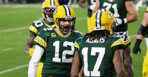 Aaron Rodgers And Davante Adams Set Playoff Yardage Records In Win Over
