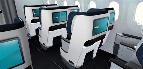 Best Premium Economy Seat Emirates Vs Etihad Travel News Luxury
