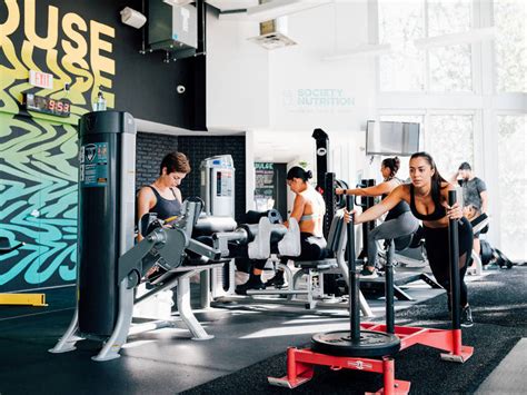 14 Best Gyms In Miami To Get You Fit And Healthy In 2024