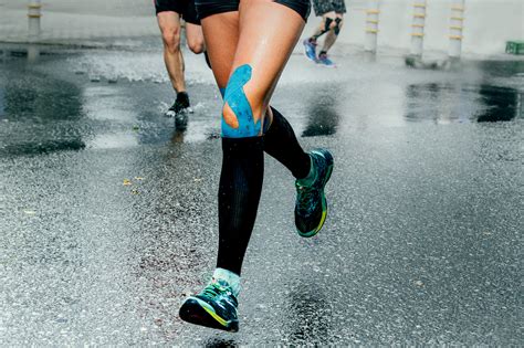 Once your knee is injured, your ankle, hip, and low back have already thrown in the towel. How to Treat and Prevent Runner's Knee