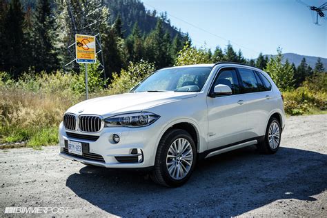In fact i was all set to order a range rover sport until i test drove the x5 and does the dynamic handling package have some form of air suspension? BMW NA Launch Event: Black and White X5 50i and Space Gray 35d