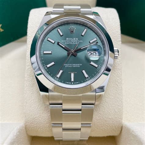 Rolex 2022 Datejust 41mm 126300 Smooth Bezel Mint Green Dial For