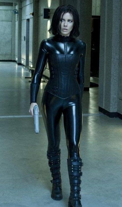 The 25 Best Underworld Costume Ideas On Pinterest Selene Underworld Costume Female Cosplay