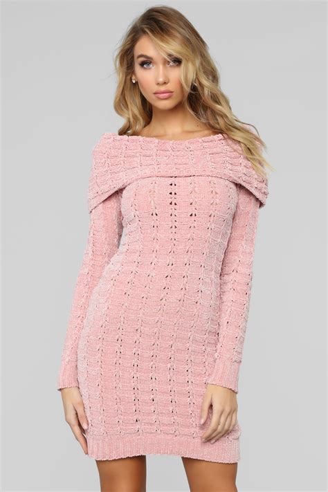 Pin By Stacy💋 ️💋bianca Blacy On Clothing Pink Sweaterdresses Sweater