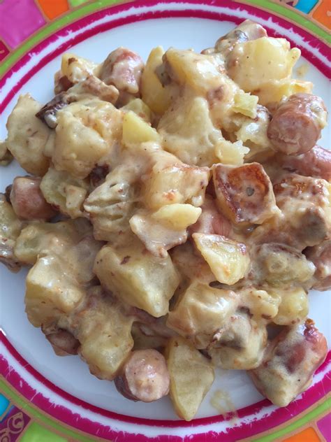 Pommes de terre aux knackis sauce cheddar cookeo