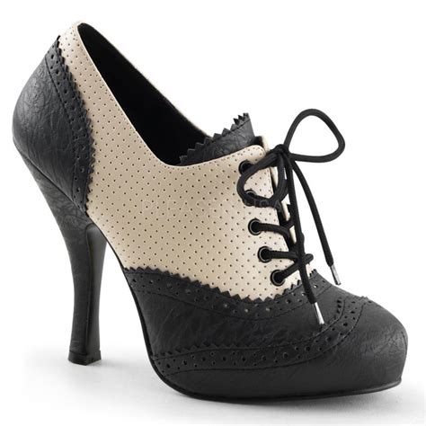 A la recherche de la chaussure de vos rêves. Richelieu caramel quelle tenue avec ces escarpins