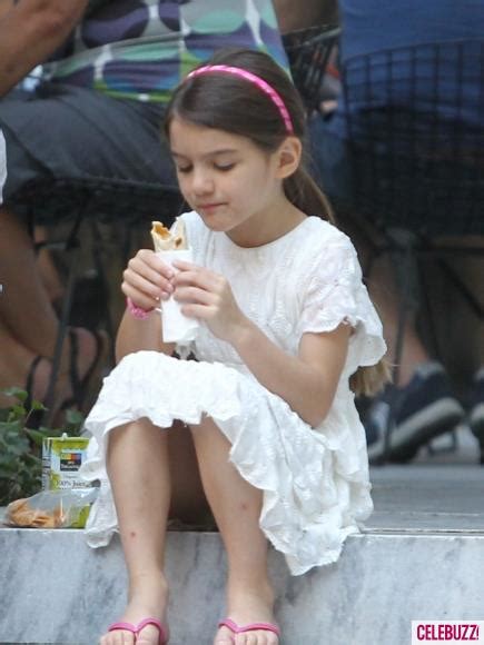 Best Awesome Pictures Suri Cruise Pictures
