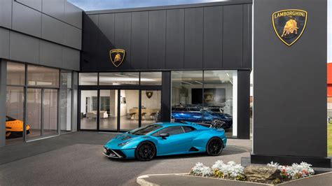 Hr Owen Launches Lamborghini Dealership In Manchester