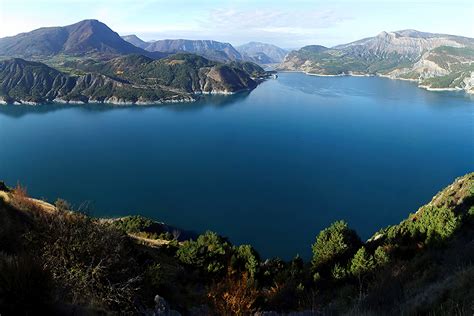 From wikimedia commons, the free media repository. 5 endroits à découvrir entre le lac de Serre-Ponçon et les ...
