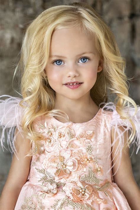 Fotografias De Violetta Antonova Official Beautiful Little Girls