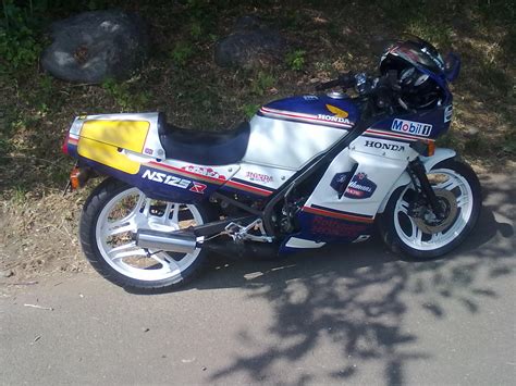 Honda has updated its best selling sports bike, the cbr 150 for the year 2021. The Honda 125 at MotorBikeSpecs.net, the Motorcycle ...