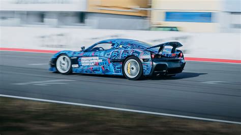 Die rasante leistung verpackt rimac in unterschiedliche fahrmodi. Rimac C-Two wird Nevera (2021): Daten, Infos, Marktstart ...