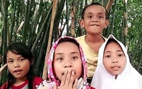 See more ideas about tik tok, tok, funny short videos. Bocah Ini Viral Tersedak Rambutan Saat Bikin Video Tik Tok ...