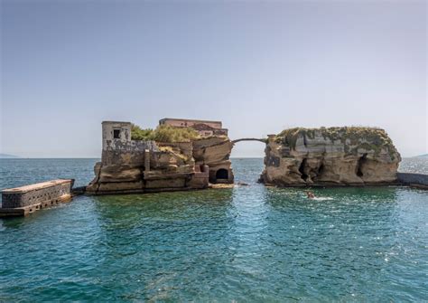 La Isla De La Gaiola Una De Las Más Pequeñas En Nápoles Mi Viaje