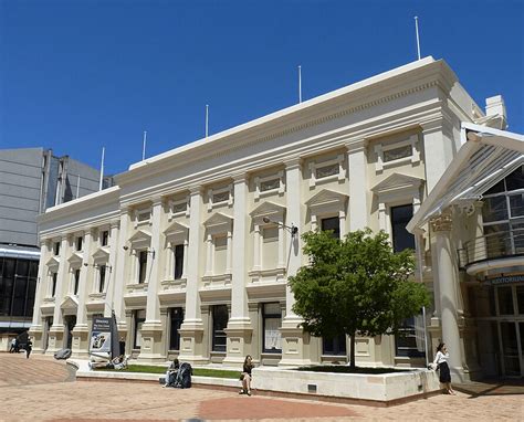 Wellington Council Approves 330m Spend To Repair Town Hall Oct 25