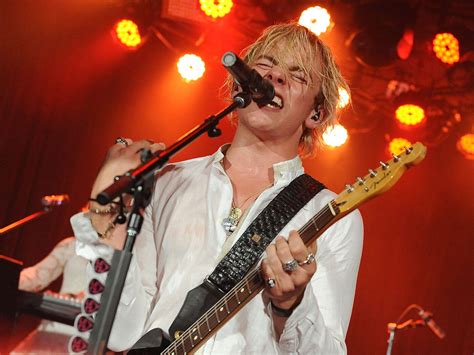 Ross Lynch Tells Us How It All Started And Why He Has A Guitar That