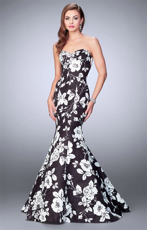 La Femme 24023 - The Classic Mermaid Gown Prom Dress
