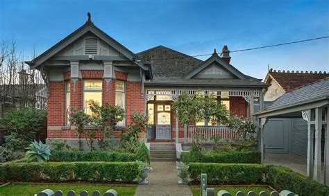 6 Popular Architectural Home Styles | Gentrify | Geelong ... See more ideas about australian homes, australian architecture, house styles.