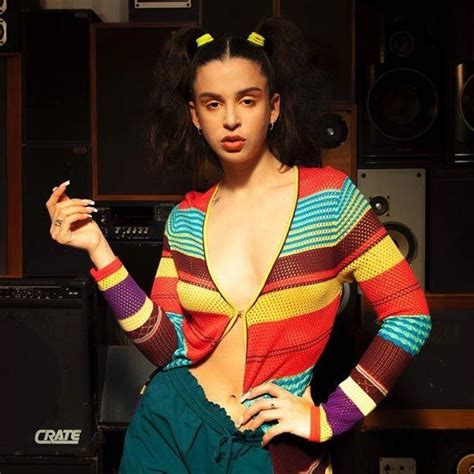 Aug 27, 2021 · nathy peluso en huelva compartió su peculiar estilo, con amplias mezclas que incorporan blues, el jazz, el funk o el soul. La vanguardista Nathy Peluso vuelve a sorprender. - LOFF ...