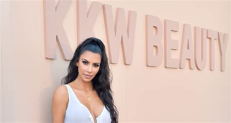 Check Out Kim Kardashians Kkw Beauty Classic Collection Who Magazine