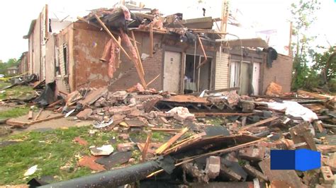 Violent Ef 3 Tornado Strikes Jefferson City Leaving Extensive Damage
