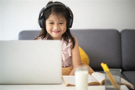 5 Tips To Find The Best Online Tutor For Your Child Trusted After