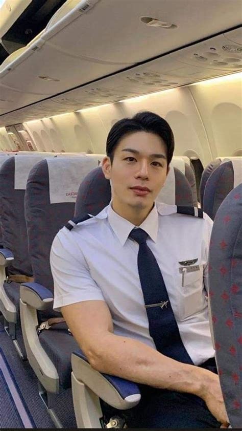 60 sexy flight attendant selfies from around the globe artofit