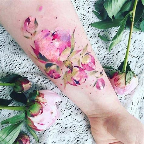 47 Breathtaking Watercolor Flower Tattoos Stayglam
