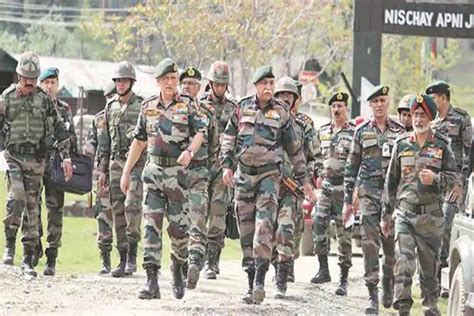 Regula combat camoflauge all in one frame bsf. New uniform for Indian Army! Uniform to be customized as ...