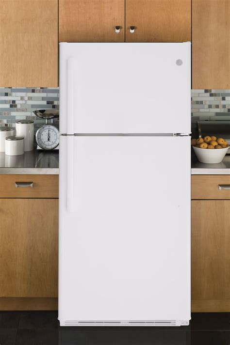 Ge® 182 Cu Ft Top Freezer Refrigerator White Bemis Appliance