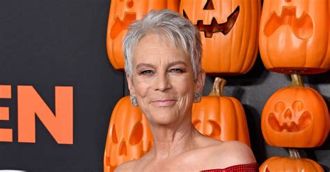 Jamie Lee Curtis Strips Naked For Racy Bath Snap As She S Hailed