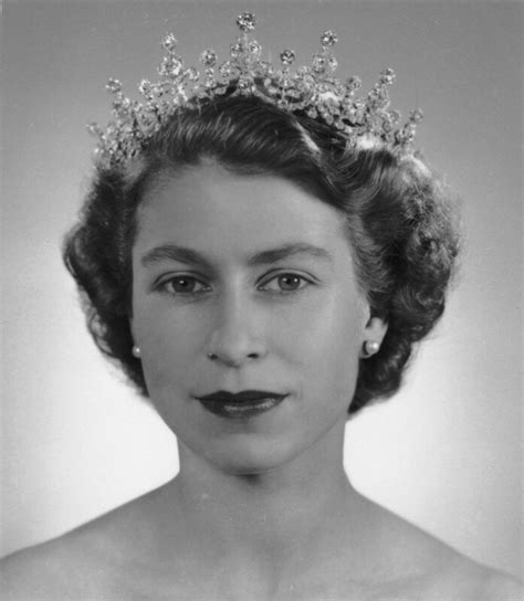 Npg X36967 Queen Elizabeth Ii Portrait National Portrait Gallery