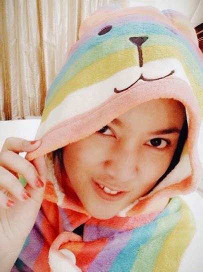 Shila yang cantik dengan hijabnya ini pun mampu membuat publik china merinding dengan suara. Respon Shila Amzah Isu 'Downgrade' Orang Melayu (8 Gambar ...
