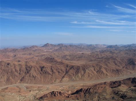The Hikemasters Trail Descriptions Mount Sinai Summit Loop Sinai