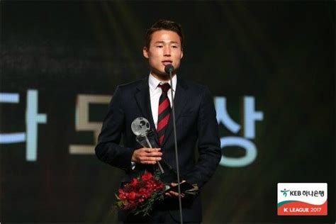 4nyt, 윤여정 오스카 여우조연상 수상 예측. '이적 분쟁' 손준호, 모든 피해는 선수의 몫 - 노컷뉴스