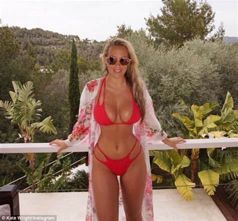 towie s kate wright shows off cleavage in instagram post daily mail online