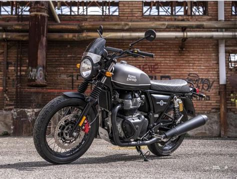 Royal enfield's colour updating spree for its existing models continues with the 2021 continental gt 650 receiving four new shades: Royal Enfield Interceptor 650 & Continental GT 650 get new ...