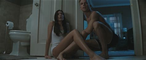 Odette Annable Nude Pics Pagina 4