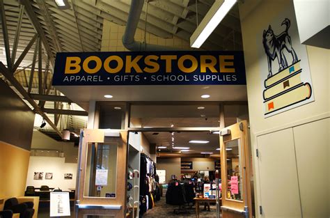 Bookstore Transitions To Selling Books Online Only The Free Press