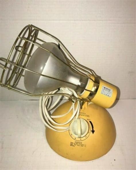 Vintage GE General Electric Deluxe Time A Tan Sun Lamp RSK6 For Sale