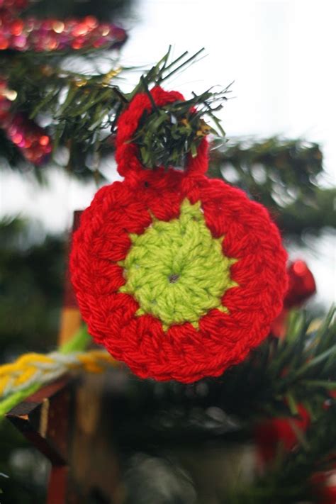 Christmas Countdown 32 Days ~ 6 DIY Crochet Christmas Decorations