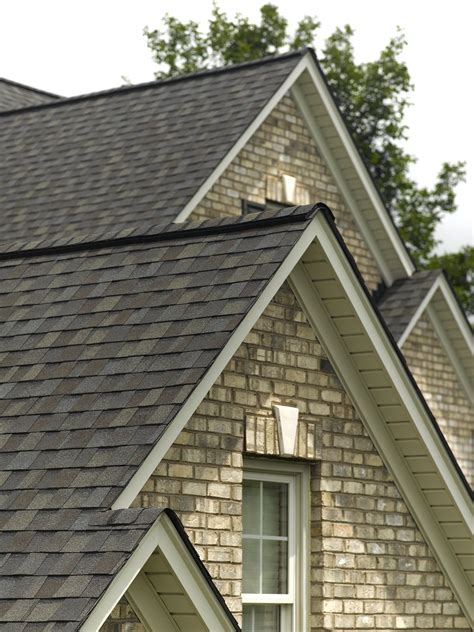 Typically the rash occurs in a single, wide stripe either on the left or right side of the body or face. Landmark designer shingle in Driftwood #CertainTeed ...