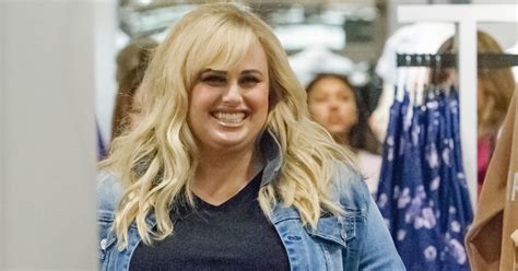 Rebel Wilson Alleges Male Co Star Sexually Harassed Her Cbs Los Angeles