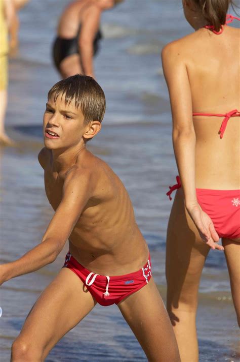 It's been a while since i last posted so i figured it's about time i post again. speedo boy
