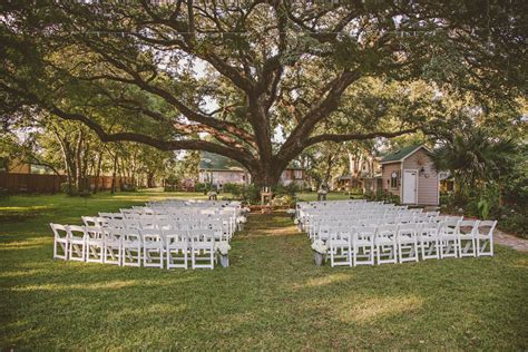 Oak tree manor bed & breakfast wedding photos. New Gallery | Oak tree manor wedding, Vintage outdoor weddings, Outdoor wedding venues