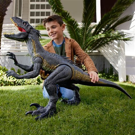 Jurassic World Fallen Kingdom Dinosaurier Figur Super Colossal Indoraptor Smyths Toys Österreich