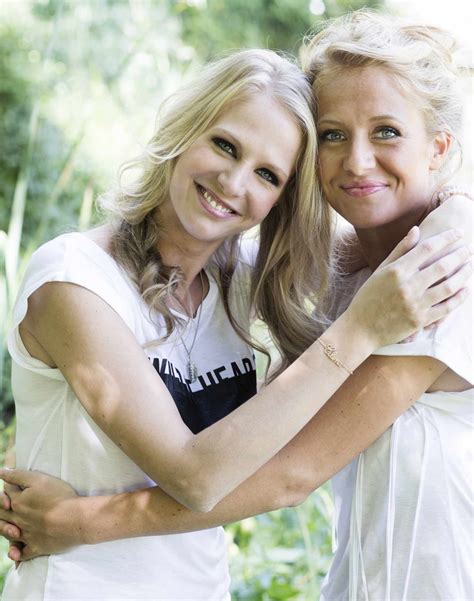 Media in category annelien coorevits the following 2 files are in this category, out of 2 total. Annelien en Stephanie Coorevits. | Mensen