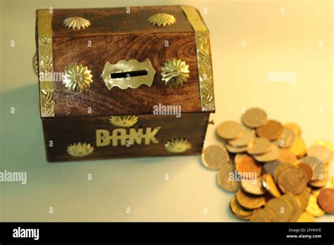 Unlock financial freedom with savvy saving and smart banking. Budget